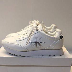 NIB! Calvin Klein Jeans Cayle2 White Sneakers 9M